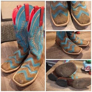Macie Bean boots size 9.5